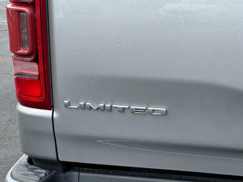 Ram 1500 Vehicle Image 17