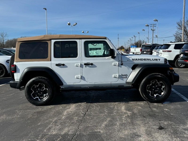 Jeep Wrangler Unlimited Vehicle Image 02