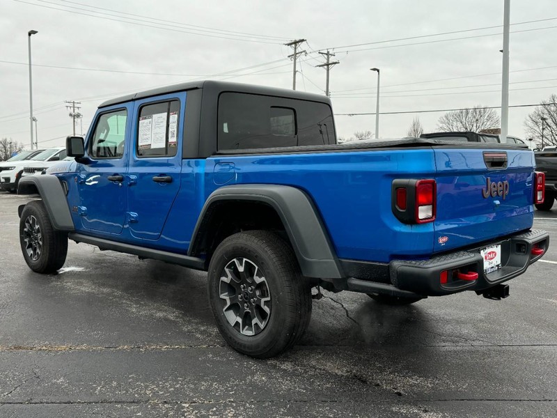 Jeep Gladiator Vehicle Image 04