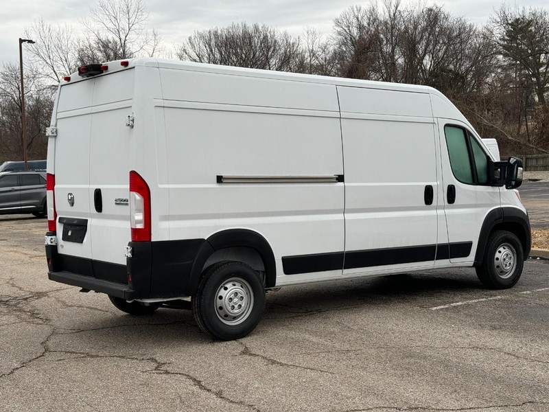 Ram ProMaster Cargo Van Vehicle Image 03