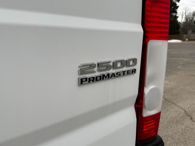 Ram ProMaster Cargo Van Vehicle Image 13