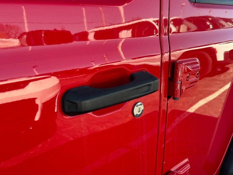 Jeep Wrangler Unlimited Vehicle Image 13