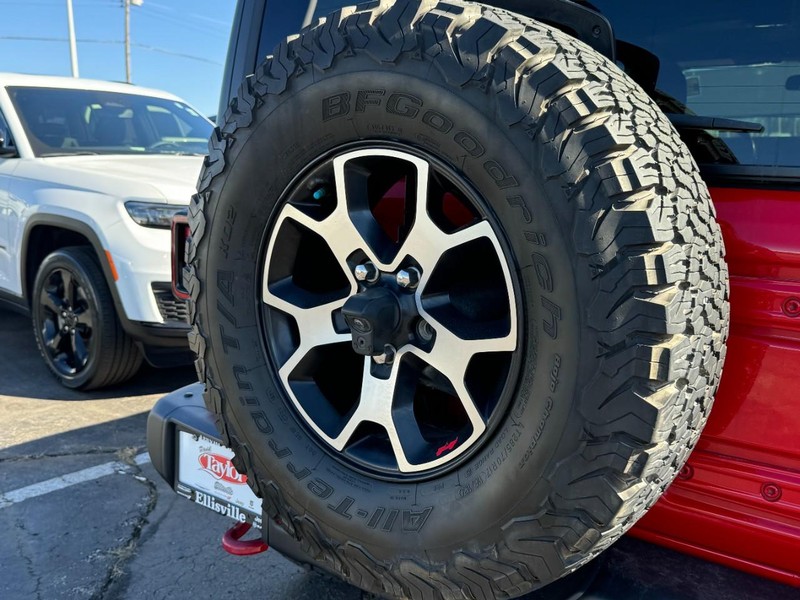 Jeep Wrangler Unlimited Vehicle Image 16