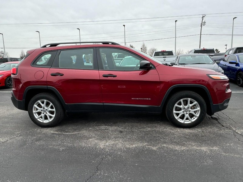 Jeep Cherokee Vehicle Image 02