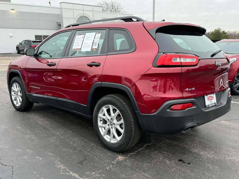 Jeep Cherokee Vehicle Image 04