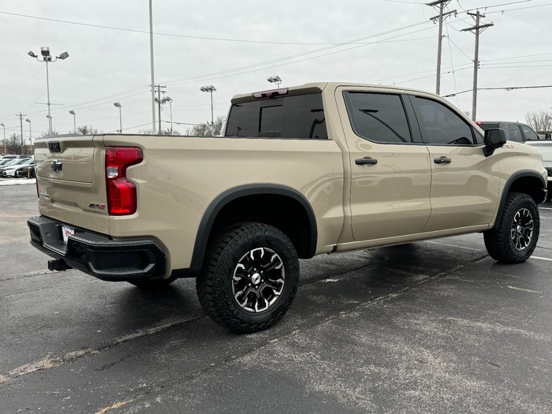 Chevrolet Silverado 1500 Vehicle Image 03