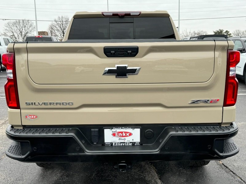 Chevrolet Silverado 1500 Vehicle Image 16