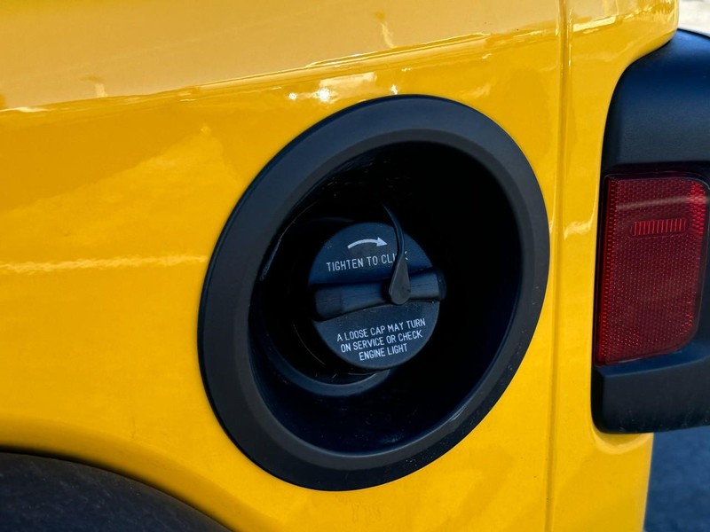 Jeep Wrangler Vehicle Image 14