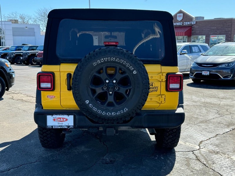 Jeep Wrangler Vehicle Image 16