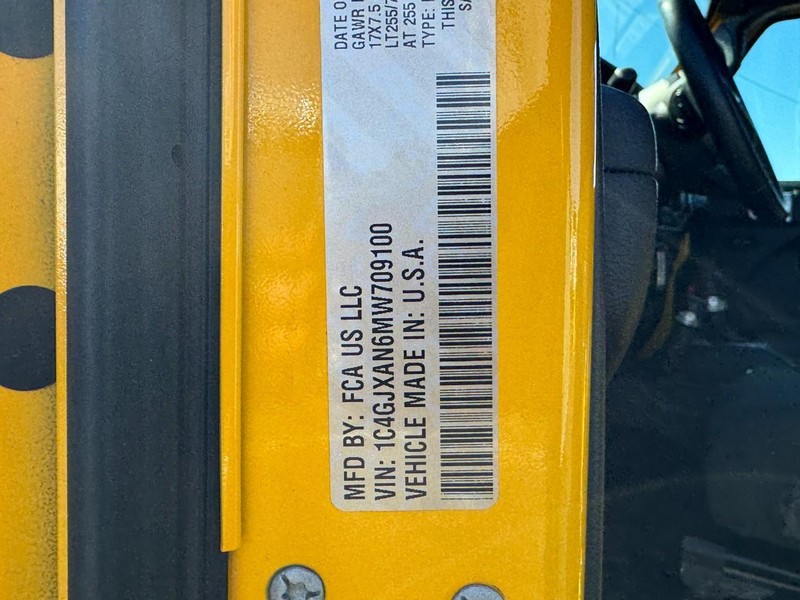Jeep Wrangler Vehicle Image 37
