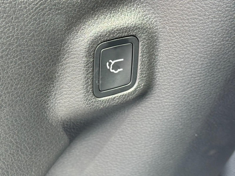 Jeep Compass Vehicle Image 12