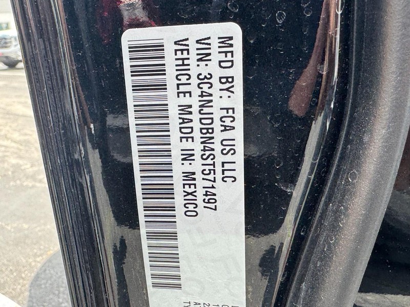 Jeep Compass Vehicle Image 28