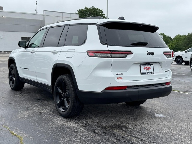 Jeep Grand Cherokee L Vehicle Image 04