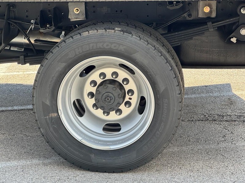 Ram 5500 Chassis Cab Vehicle Image 07