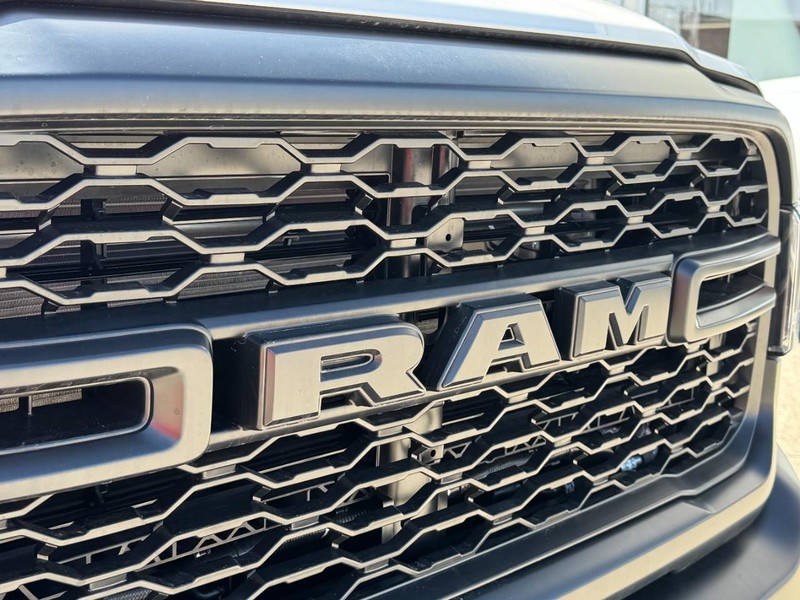 Ram 5500 Chassis Cab Vehicle Image 11