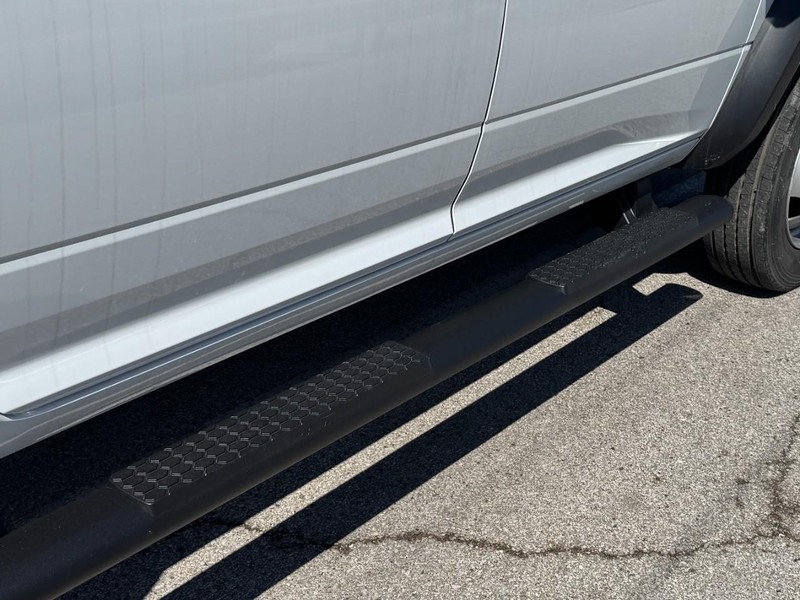 Ram 5500 Chassis Cab Vehicle Image 14