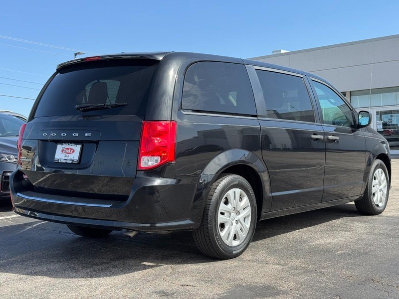 Dodge Grand Caravan Vehicle Image 03