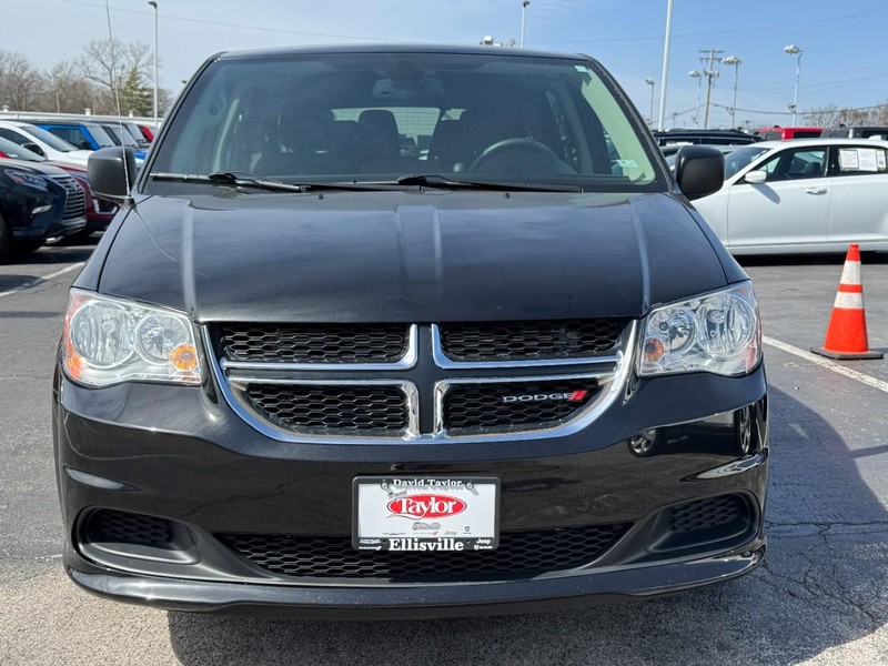 Dodge Grand Caravan Vehicle Image 09