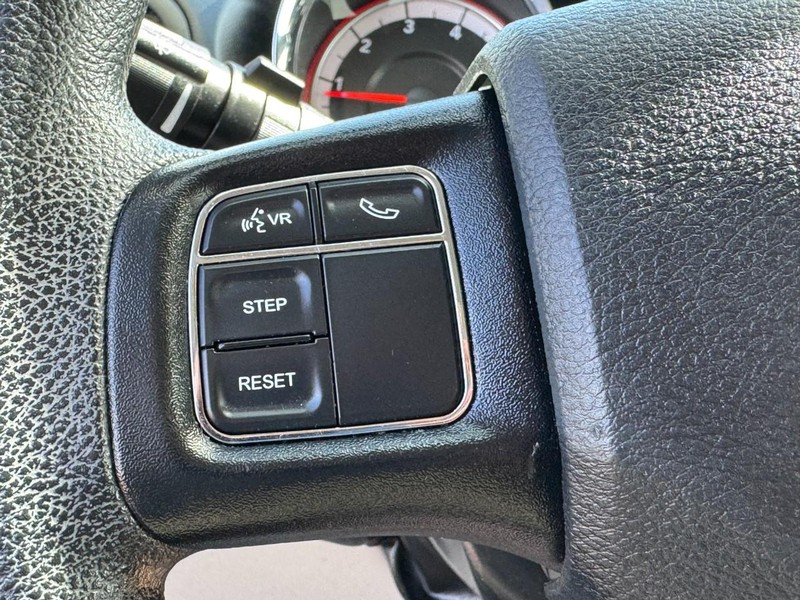 Dodge Grand Caravan Vehicle Image 25