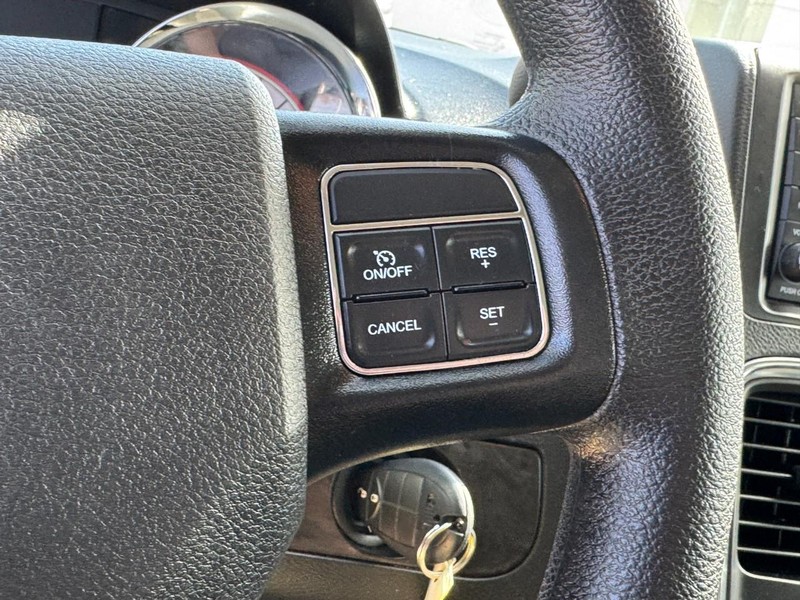 Dodge Grand Caravan Vehicle Image 26