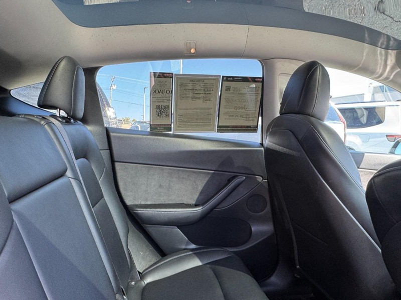 Tesla Model Y Vehicle Image 15