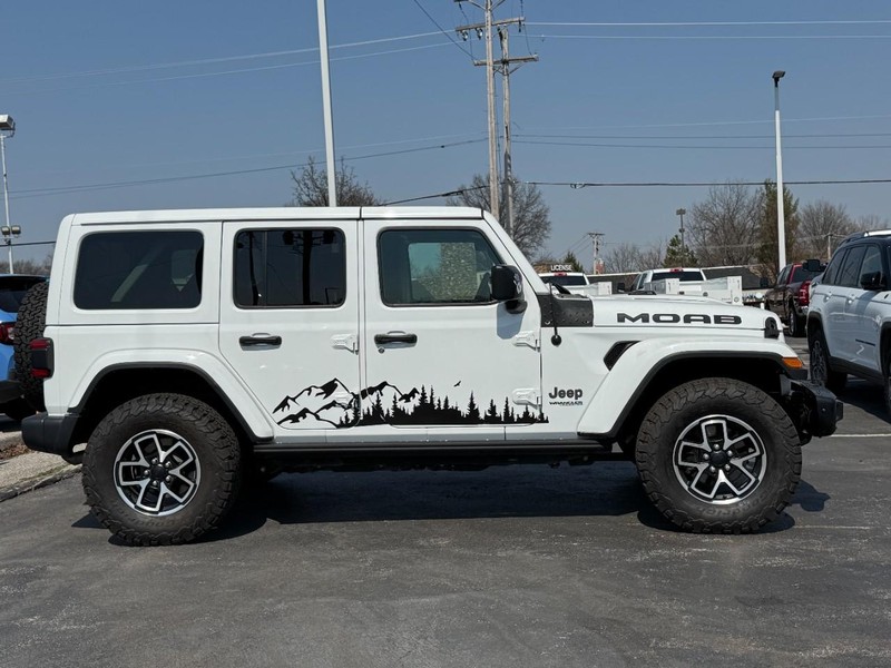 Jeep Wrangler Unlimited Vehicle Image 02