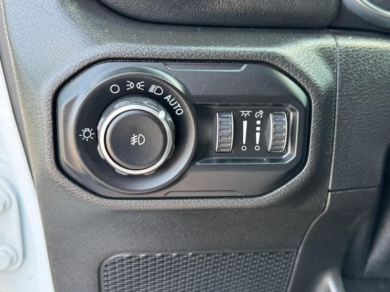 Jeep Wrangler Unlimited Vehicle Image 25