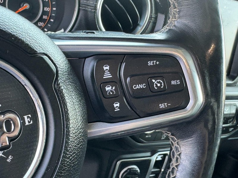Jeep Wrangler Unlimited Vehicle Image 27