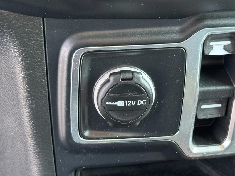 Jeep Wrangler Unlimited Vehicle Image 30