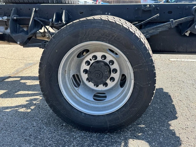 Ram 5500 Chassis Cab Vehicle Image 07