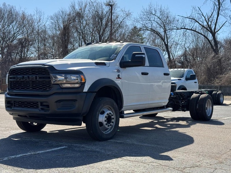 Ram 5500 Chassis Cab Vehicle Image 08