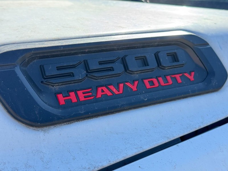 Ram 5500 Chassis Cab Vehicle Image 12