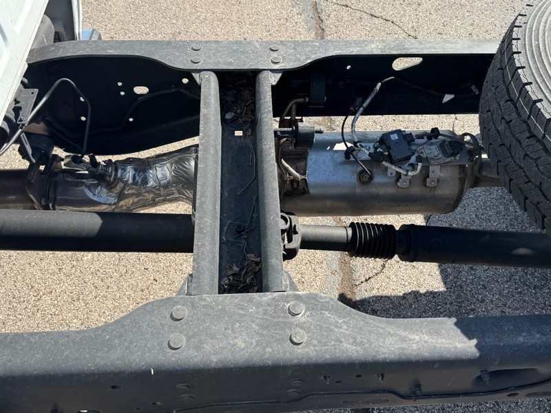 Ram 5500 Chassis Cab Vehicle Image 16