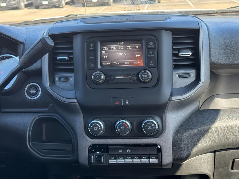 Ram 5500 Chassis Cab Vehicle Image 28
