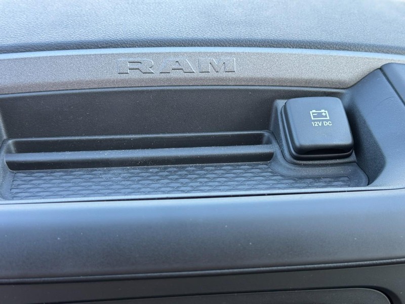 Ram 5500 Chassis Cab Vehicle Image 42