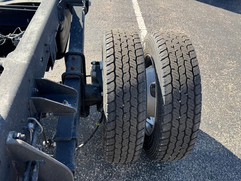 Ram 5500 Chassis Cab Vehicle Image 19