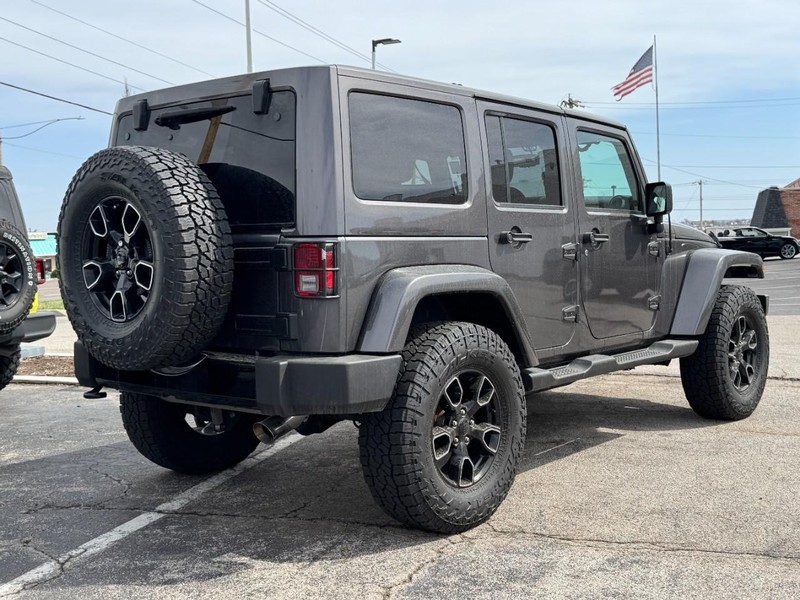 Jeep Wrangler JK Unlimited Vehicle Image 03