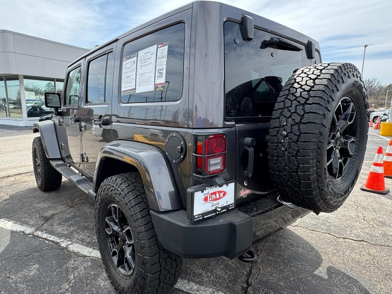 Jeep Wrangler JK Unlimited Vehicle Image 04