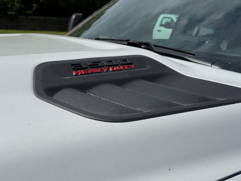 Ram 3500 Vehicle Image 11