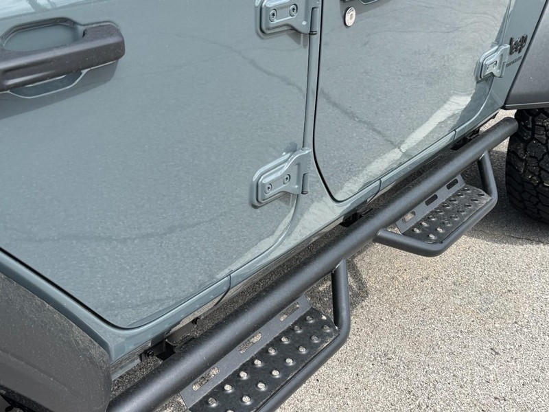 Jeep Wrangler Vehicle Image 13