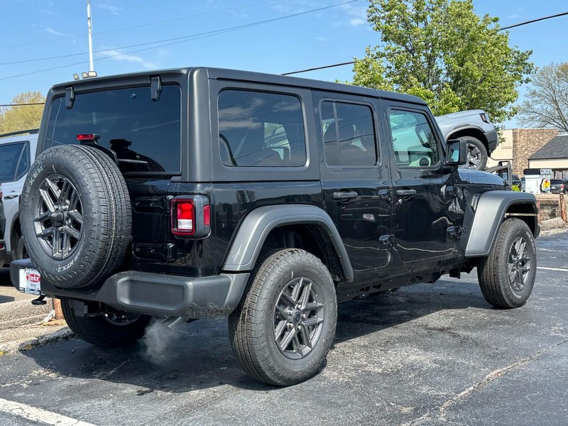 Jeep Wrangler Vehicle Image 03