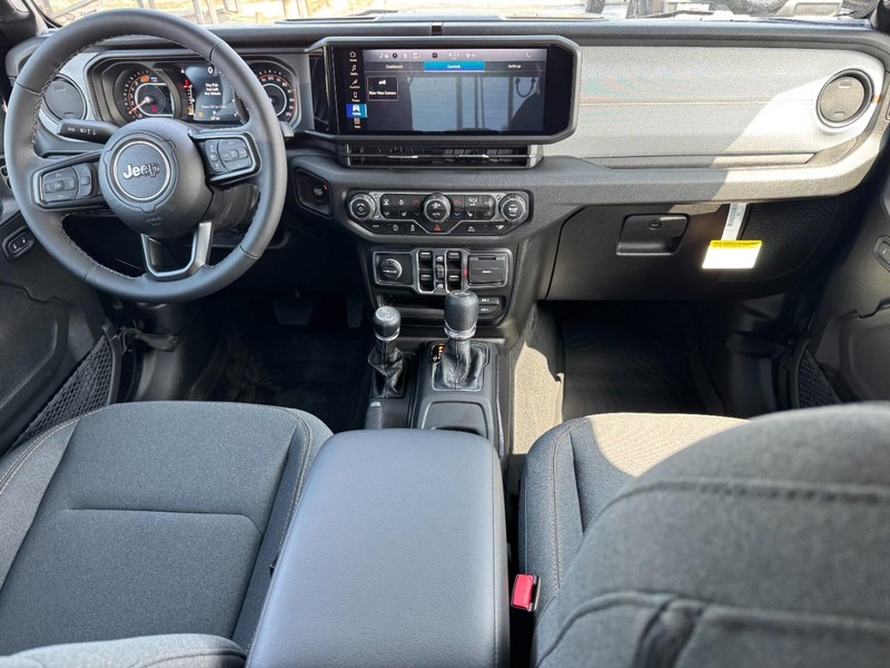 Jeep Wrangler Vehicle Image 15