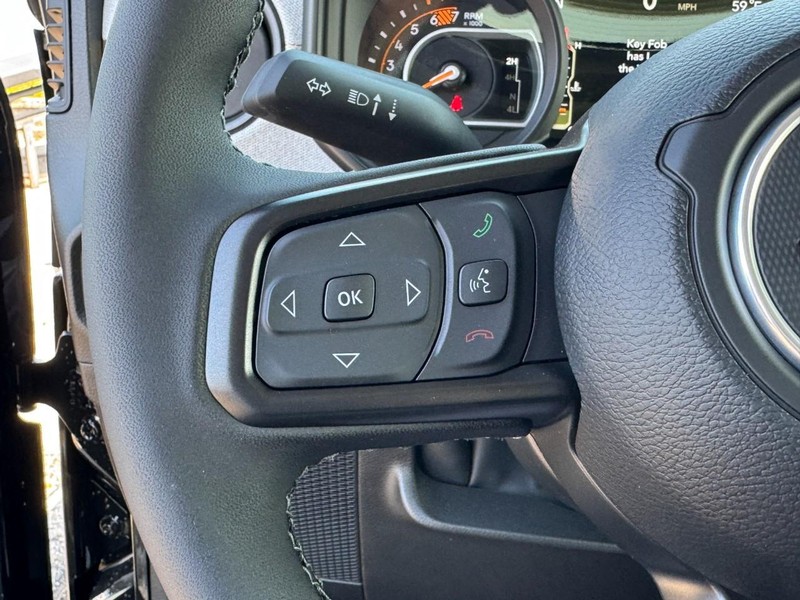 Jeep Wrangler Vehicle Image 23