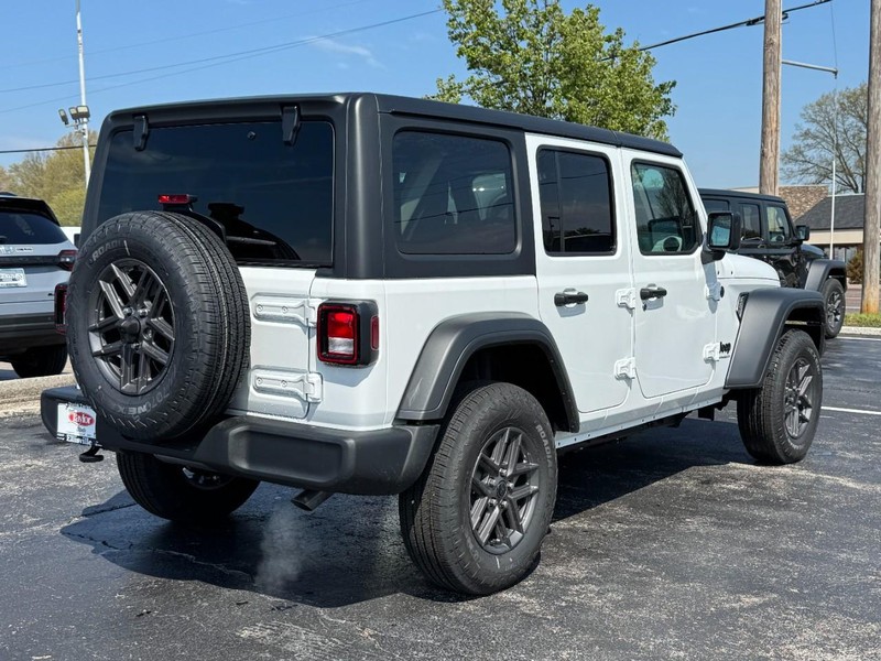 Jeep Wrangler Vehicle Image 03