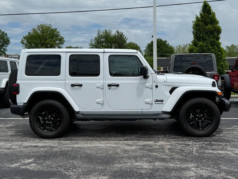 Jeep Wrangler Vehicle Image 02