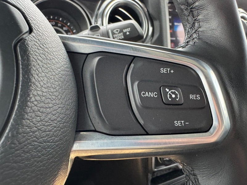 Jeep Wrangler Vehicle Image 21