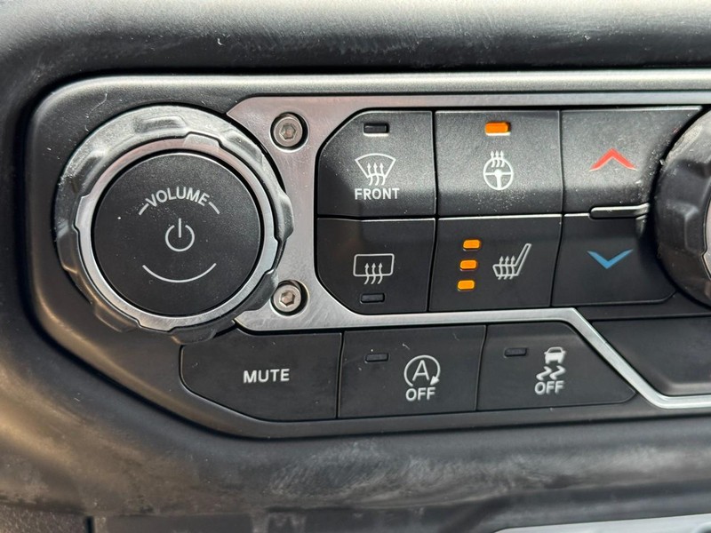 Jeep Wrangler Vehicle Image 25