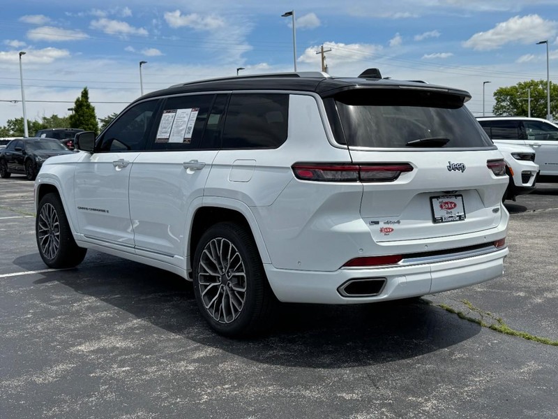 Jeep Grand Cherokee L Vehicle Image 04