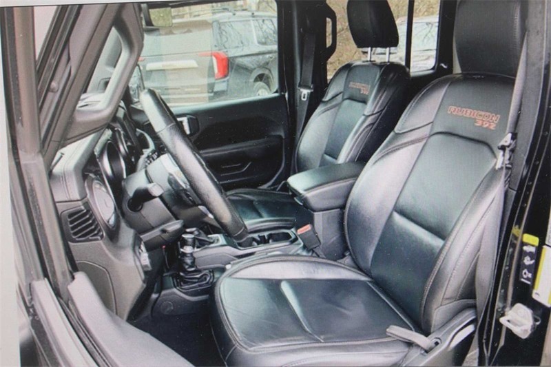 Jeep Wrangler Vehicle Image 03