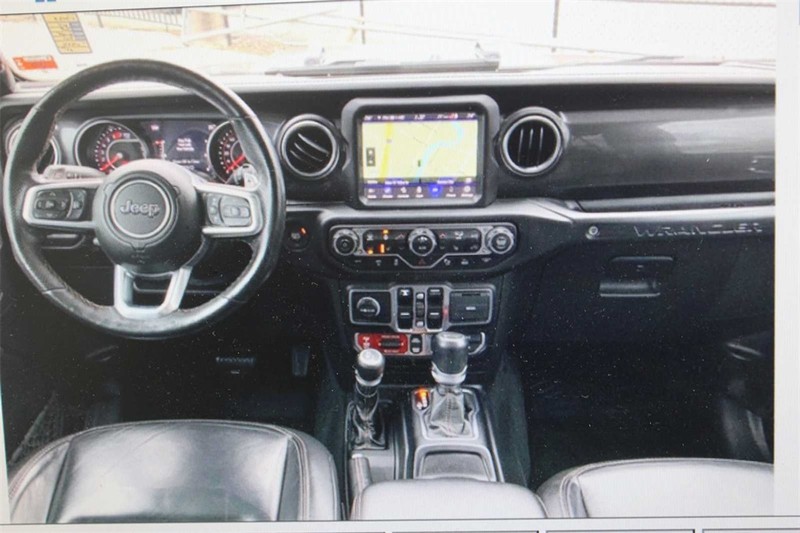 Jeep Wrangler Vehicle Image 14